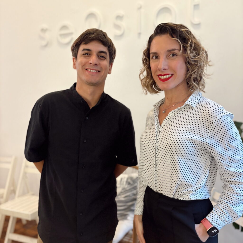 Edited in Tezza with: Vintage & Recortar