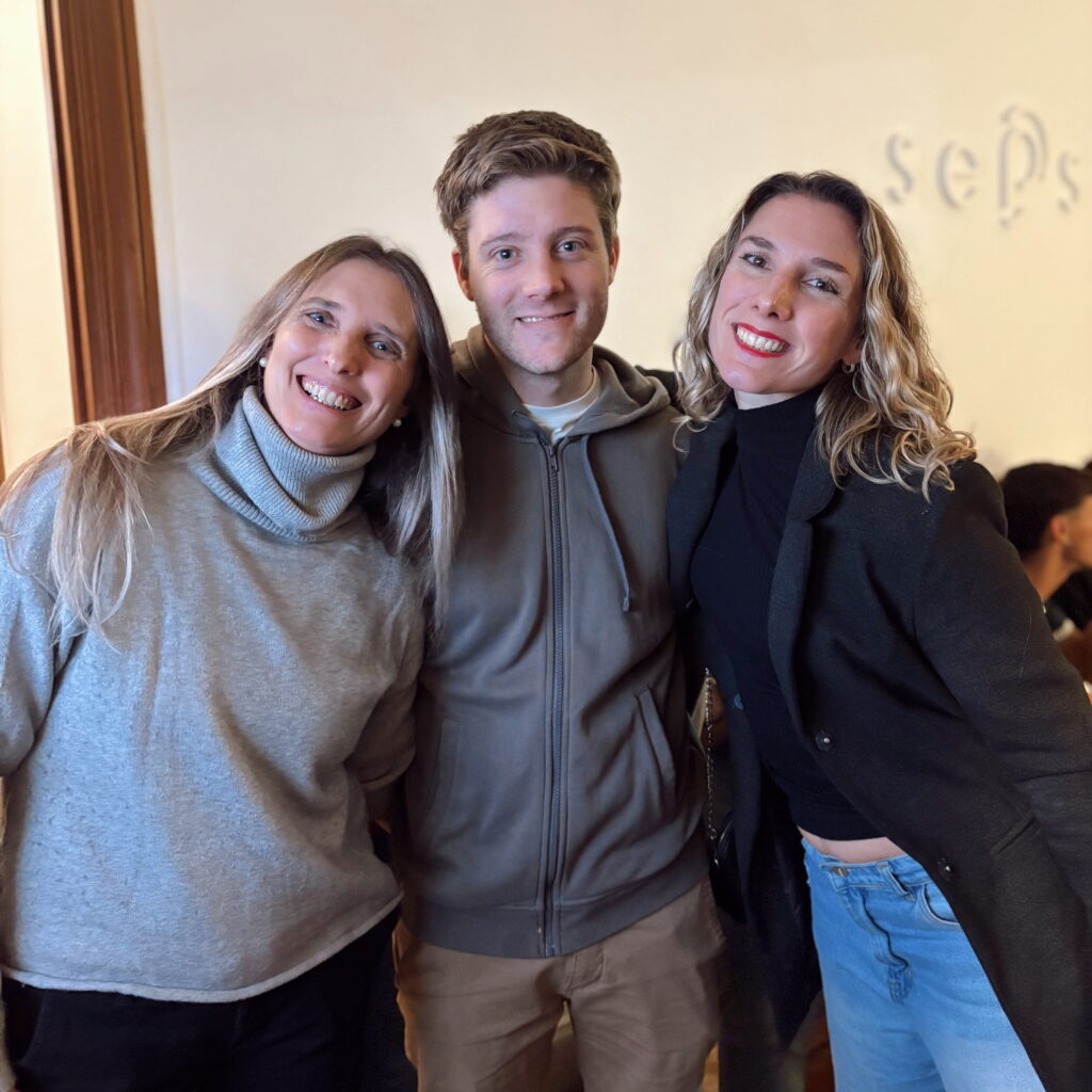 Edited in Tezza with: Vintage & Recortar