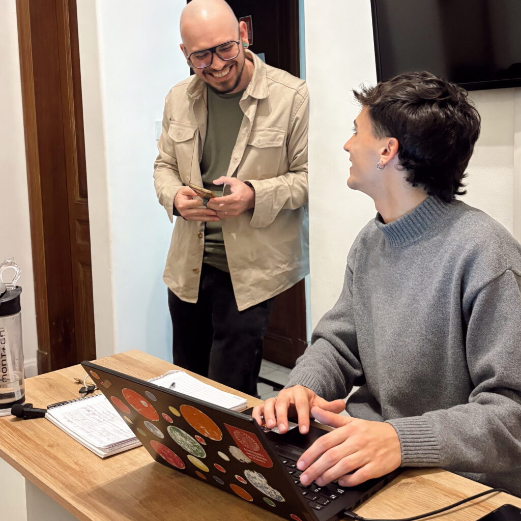 Edited in Tezza with: Vintage & Recortar